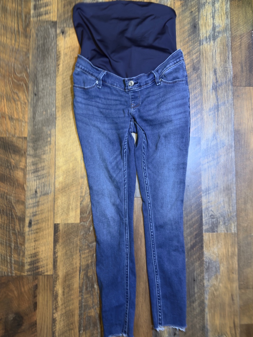 Abercrombie & Fitch The Jean Legging Maternity Jeans Over the Belly sz 2 / 26